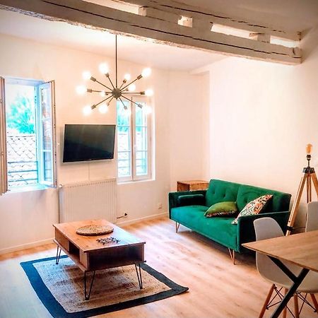 Une maison design dans le centre ville Foix Extérieur photo